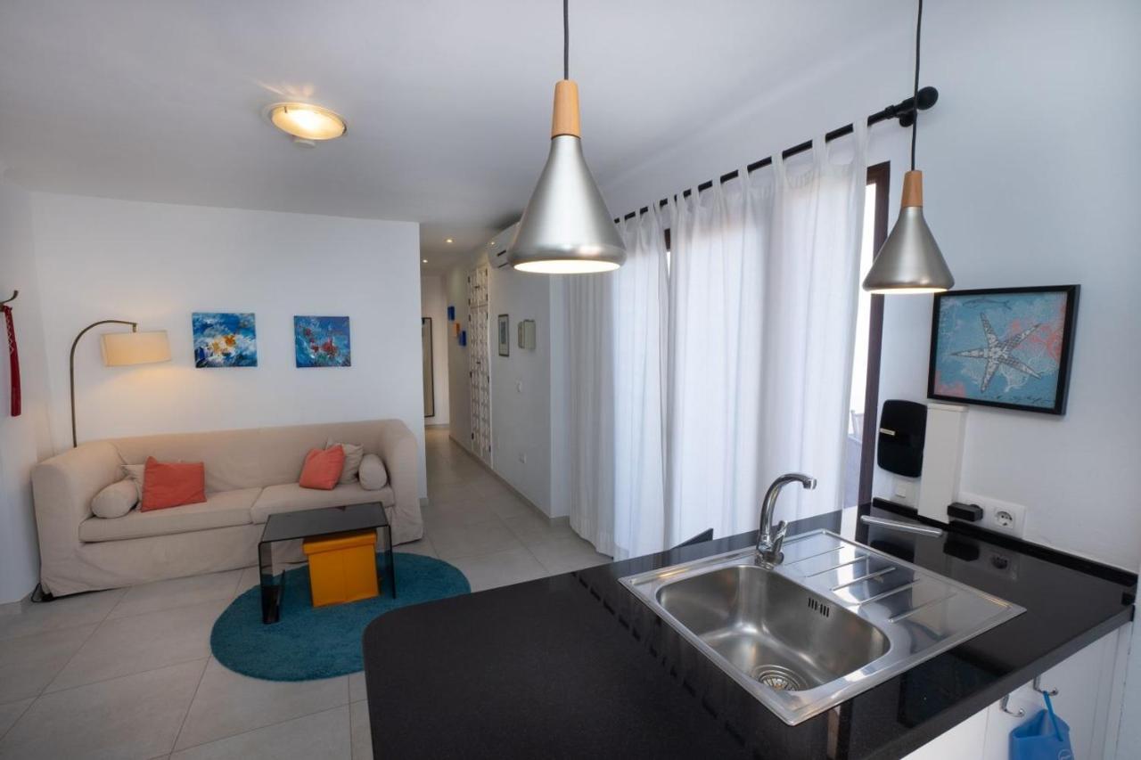 Capistrano Playa 712 Menyber Apartment Nerja Luaran gambar