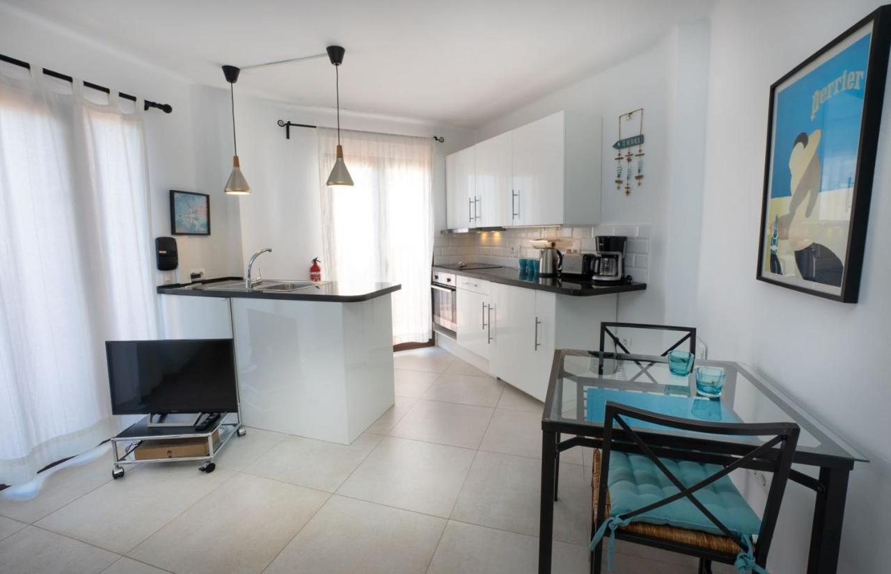 Capistrano Playa 712 Menyber Apartment Nerja Luaran gambar