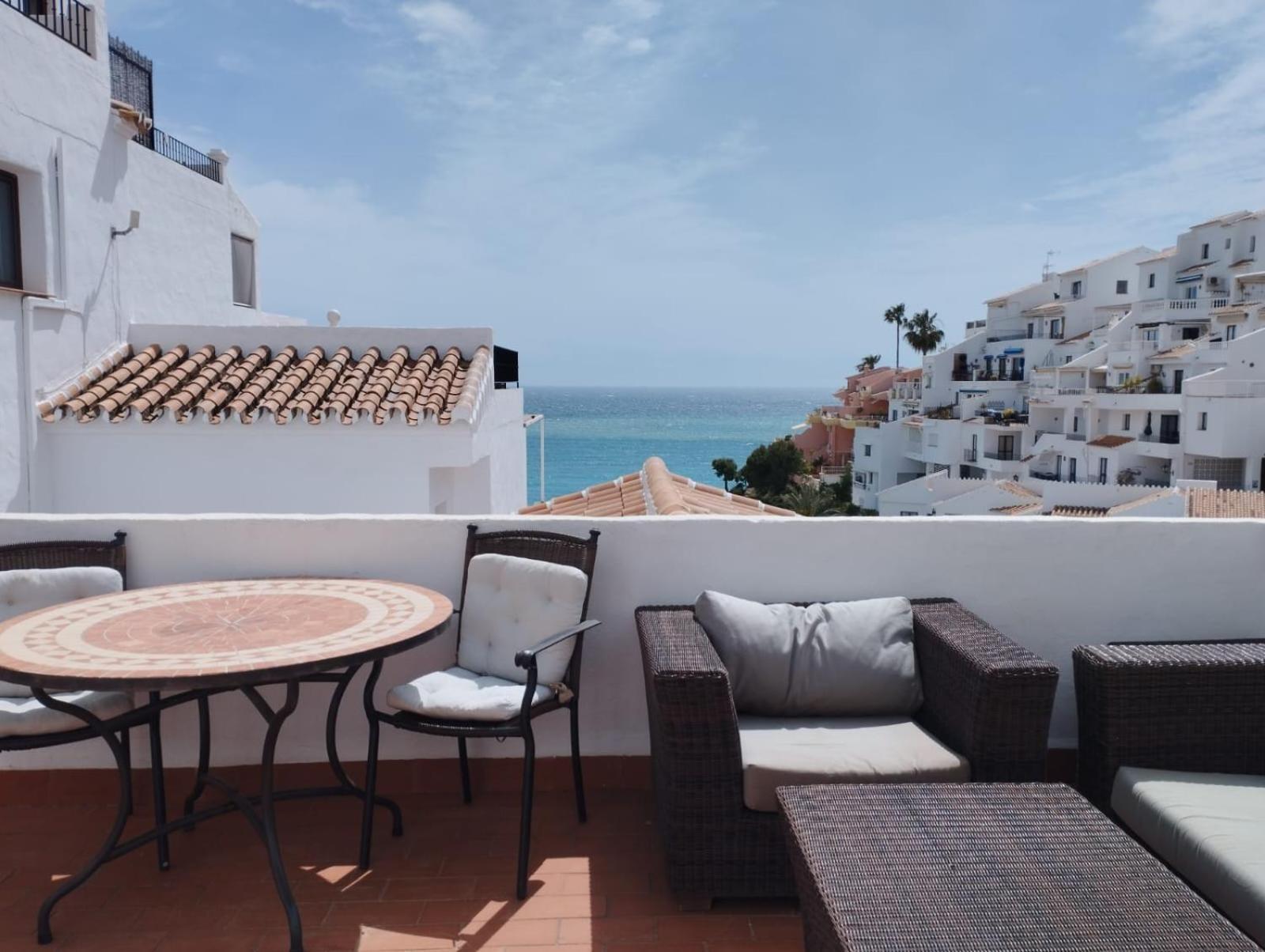 Capistrano Playa 712 Menyber Apartment Nerja Luaran gambar
